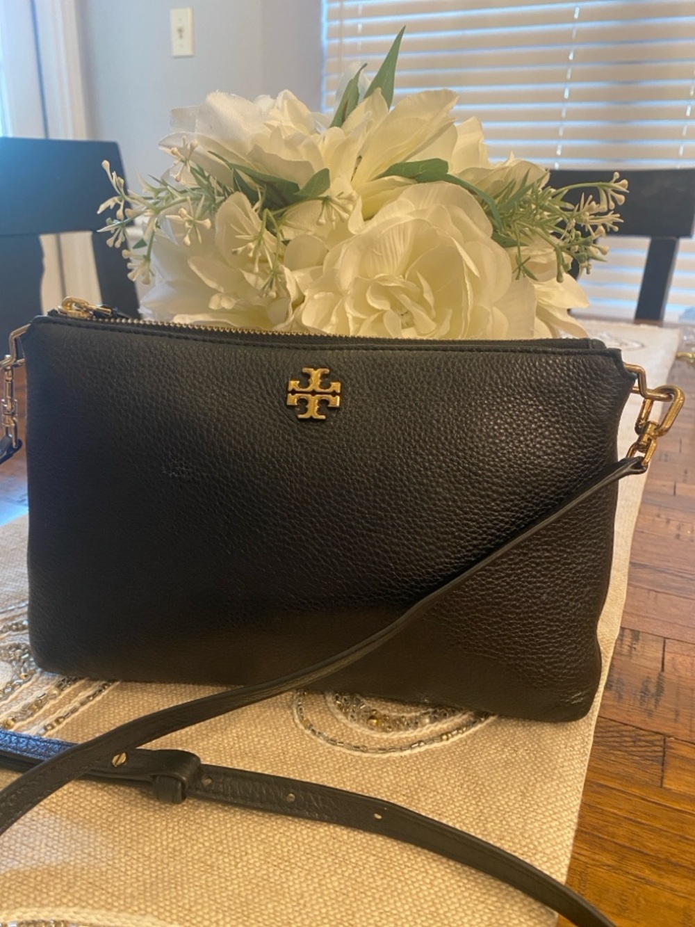 Tory Burch Black Pebbled Leather Logo Crossbody - Picture 3 of 16